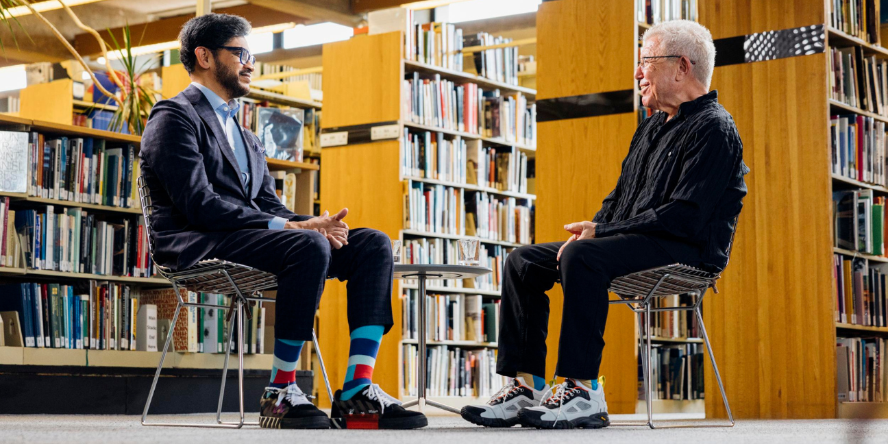 President Mahesh Daas and Daniel Libeskind talking.