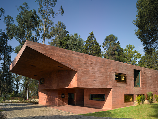 Royal Netherlands Embassy in Ethiopia by architects Dick van Gameren and Bjarne Mastenbroek, 2007