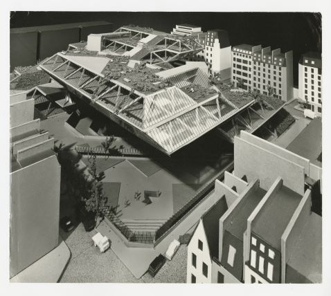 Pompidou Center Competition Model, 1971. Courtesy of Safdie Architects.